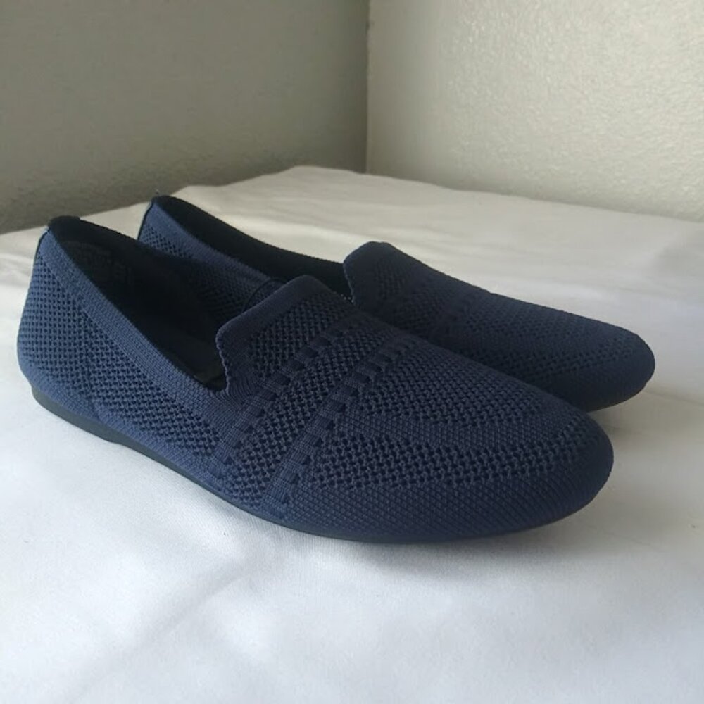 Time and Tru women's navy blue loafer shoes